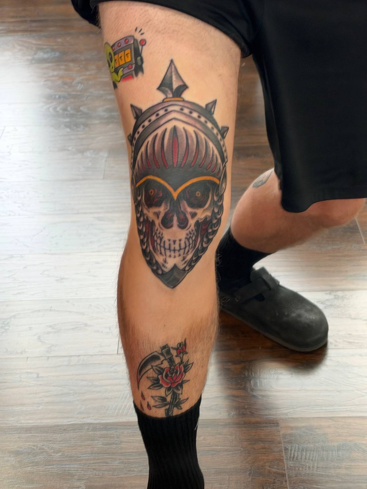 Work by Test Test on knee