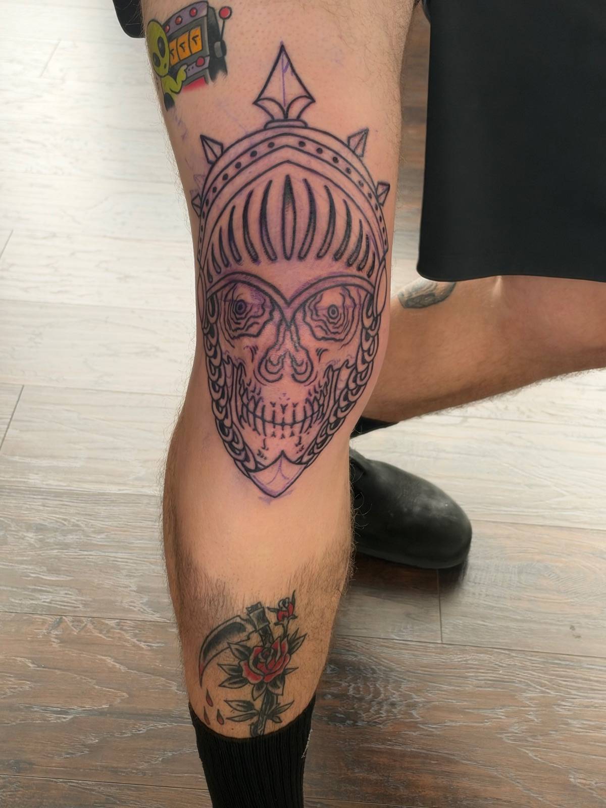 Work by Test Test on knee