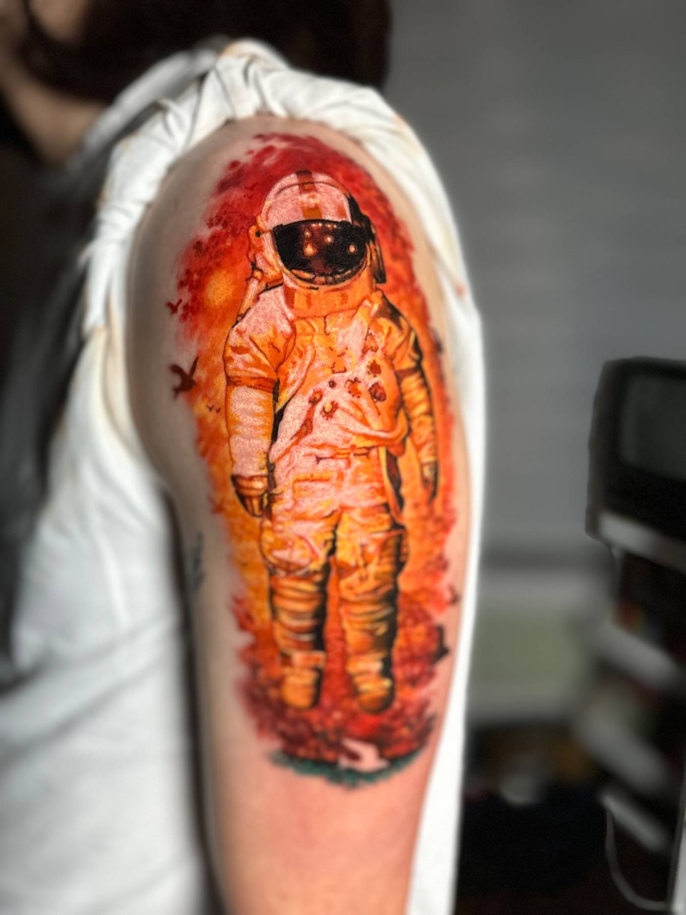 Work by Abel Deida on upper-arm